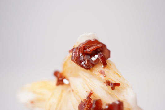 Vanadinite / Morocco