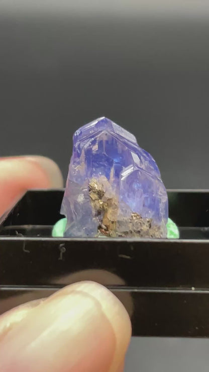 Tanzanite / Tanzania