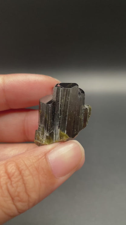 Epidote / Pakistan